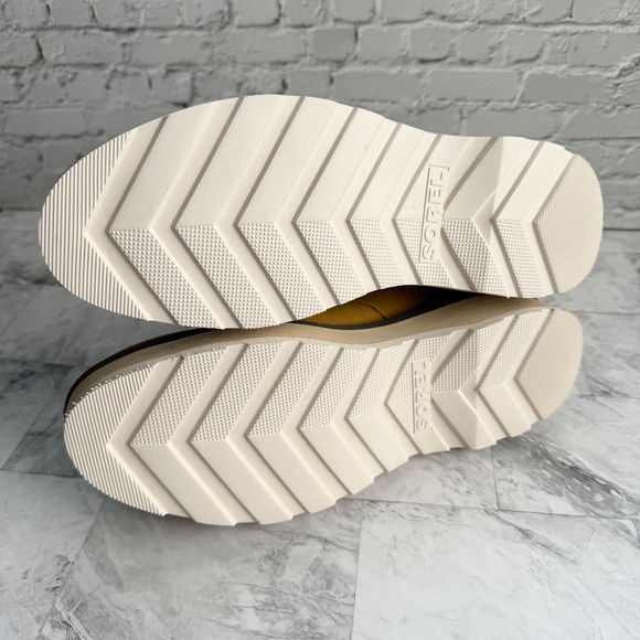 New SOREL Hi-Line Platform Combat Boot - Picture 5 of 8